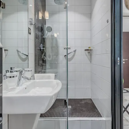Tango Luxury Konukevi 4*