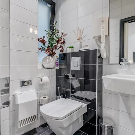 Tango Luxury Pensionat Split