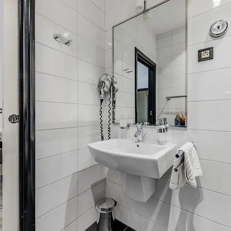 Tango Luxury 4* Split